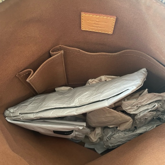 Louis Vuitton Classic Monogram Brown Tote - Picture 4 of 16